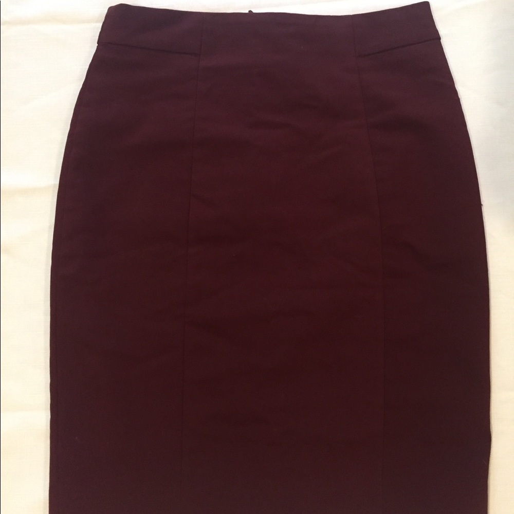 H&M Burgundy Red Mini Pencil Skirt Size US 4